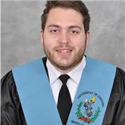 Profesor graduado en historia e historia del arte con amplia experiencia en muchas materias de distintos niveles, desde primaria hasta universidas